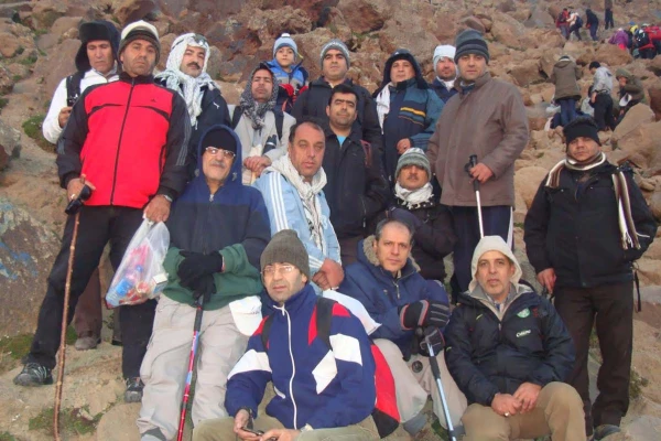 صعود تیم کوهنوردی 19 نفره  دانشگاه فرهنگیان استان آذربایجان شرقی به قله 4811 متری سبلان 4