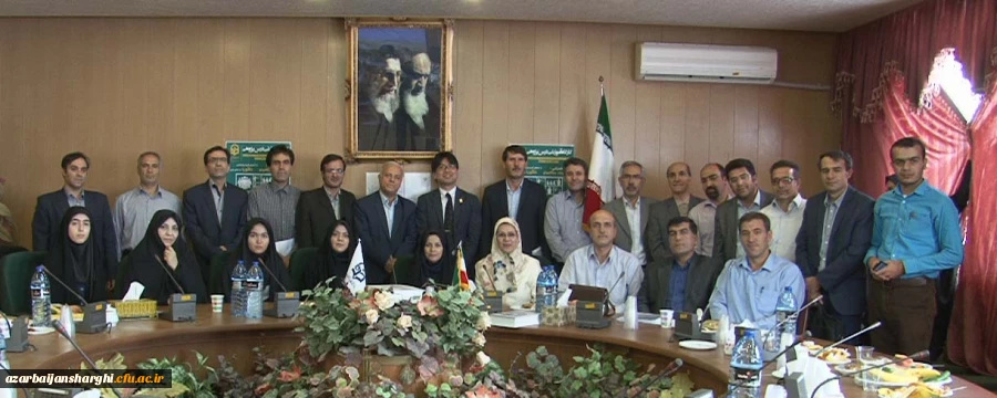 در دانشگاه فرهنگیان استان آذربایجان شرقی پردیس فاطمه الزهرا(س)برگزارشد:

کارگاه آموزشی درس پژوهی با حضور استاد ساکاموتو از گروه پژوهشی ناگویا ژاپن
 2