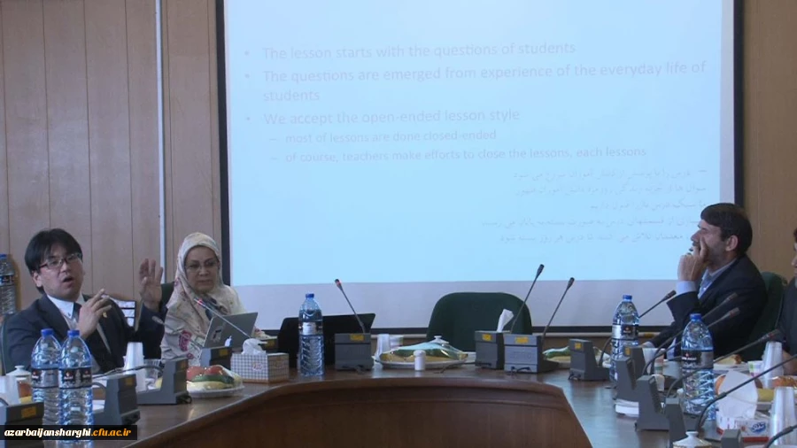 در دانشگاه فرهنگیان استان آذربایجان شرقی پردیس فاطمه الزهرا(س)برگزارشد:

کارگاه آموزشی درس پژوهی با حضور استاد ساکاموتو از گروه پژوهشی ناگویا ژاپن
 3