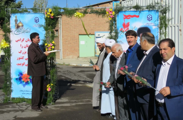 مراسم استقبال از دانشجو معلمان جدید الورود