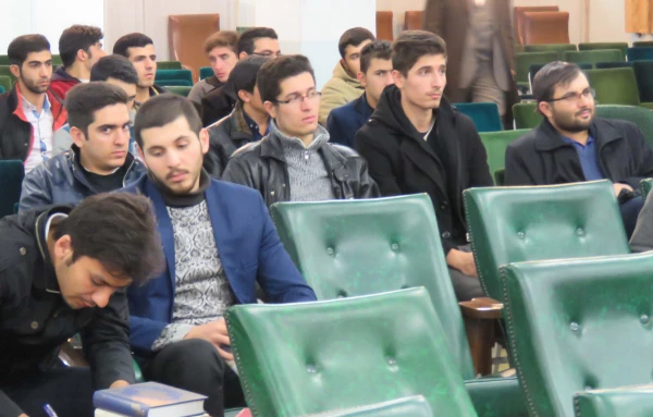 نشست صمیمی هیئت رئیسه دانشگاه با دانشجو معلمان