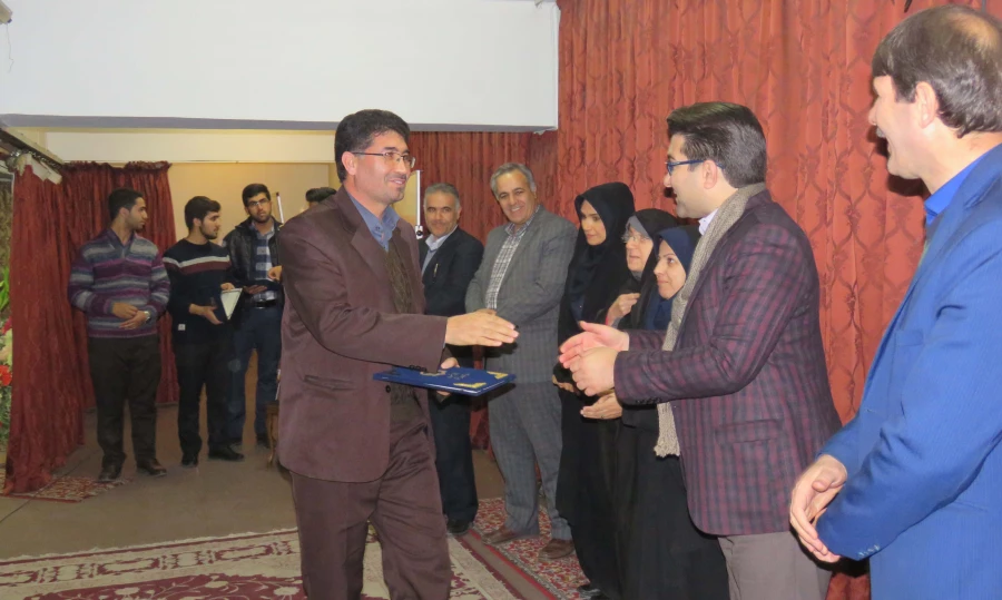 برگزاری مراسم بزرگداشت هفته پژوهش و تجلیل ازپژوهشگران برتر