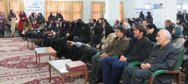 کارگاه آموزشی روش های آموزش تفکر خلاق در دانش آموزان