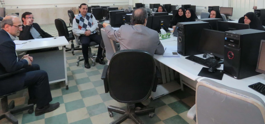 کارگاه هم اندیشی آموزش علوم با رویکرد STSE برگزار شد