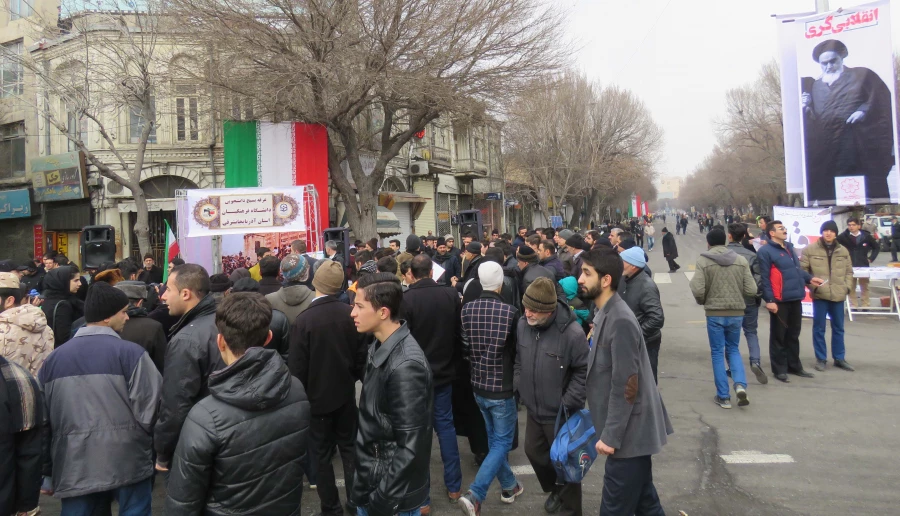 حضور مدیریت،اساتید،کارکنان و دانشجو معلمان دانشگاه فرهنگیان استان آذربایجان شرقی در راهپیمایی یوم الله 22 بهمن