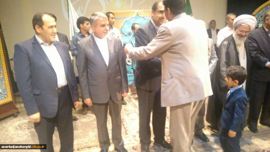 مقاله دکتر یاسین توکلی به عنوان برگزیده دومین همایش علمی پژوهشی کرامت انسانی در آموزه های رضوی شناخته شد.