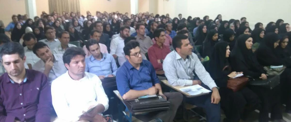 جلسه تبیین و توجیه آزمون اصلح(آزمون صلاحیت حرفه ای معلمان) در مرکز شهید رجائی