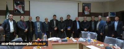 در جلسه مشترک با خیرین مدرسه ساز استان مورد تاکید قرار گرفت:

اقدام برای تشکیل مجمع خیرین دانشگاه فرهنگیان