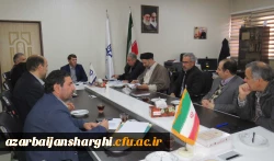 تجلیل از رئیس و دبیر ستاد اقامه نماز دانشگاه فرهنگیان آذربایجان شرقی