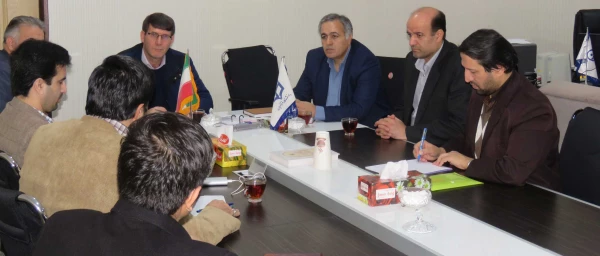 گفتگو با پایگاه تحلیلی خبری