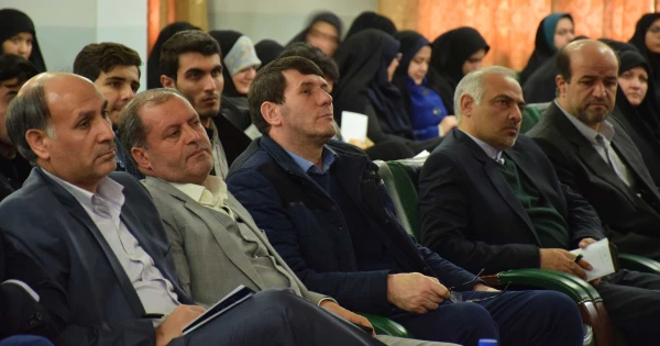 نشست تبیین جایگاه معلم در توسعه متوازن