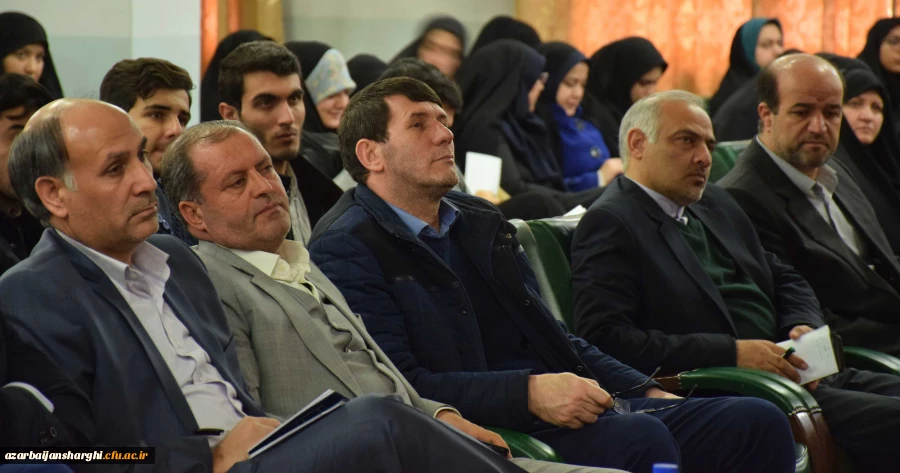 نشست تبیین جایگاه معلم در توسعه متوازن