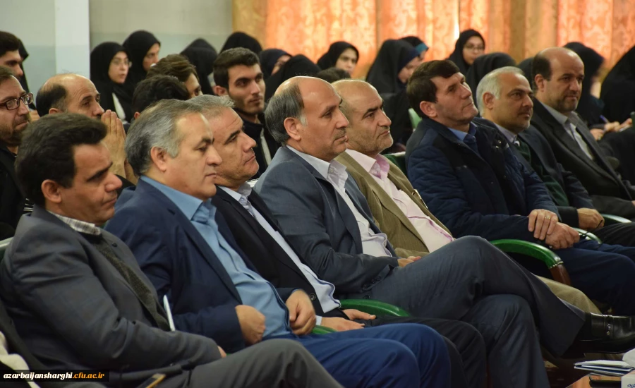 نشست تبیین جایگاه معلم در توسعه متوازن