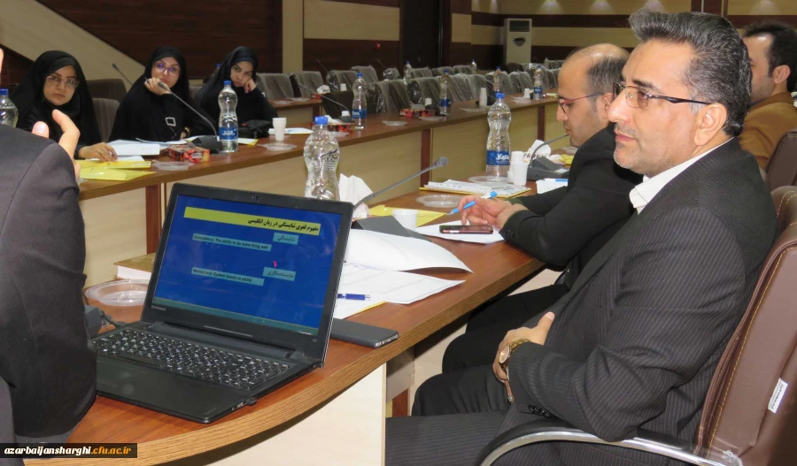رئیس اداره امور سراهای دانشجویی درجلسه طراحی و اعتباریابی الگوی شایستگی سرپرستان شبانه روزی