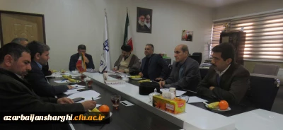 اولین جلسه شورای هم اندیشی اساتید و نخبگان دانشگاه فرهنگیان آذربایجان شرقی در سال 97