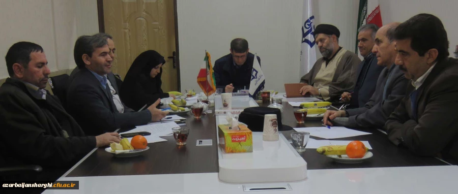 اولین جلسه شورای هم اندیشی اساتید و نخبگان دانشگاه فرهنگیان آذربایجان شرقی در سال 97