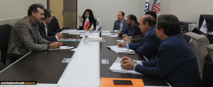 جلسه ای با حضور کارشناس مسئولان استان