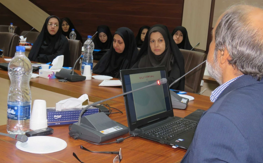 سومین دوره ضیافت اندیشه استادان دانشگاه فرهنگیان آذربایجان شرقی