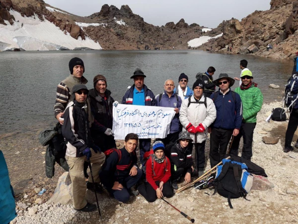صعود تیم کوهنوردی دانشگاه فرهنگیان آذربایجان شرقی به قله سبلان