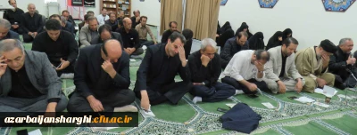 با حضور مدیریت ، اساتید و کارکنان برگزار شد:

مراسم پر فیض زیارت عاشورا و عزاداری حضرت ابا عبداله الحسین(ع)