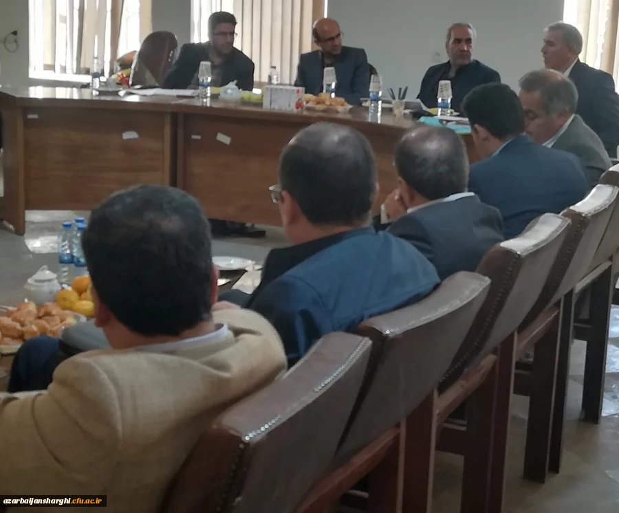 اولین جلسه دفاع از پایان نامه کارشناسی ارشد آموزش زبان فارسی