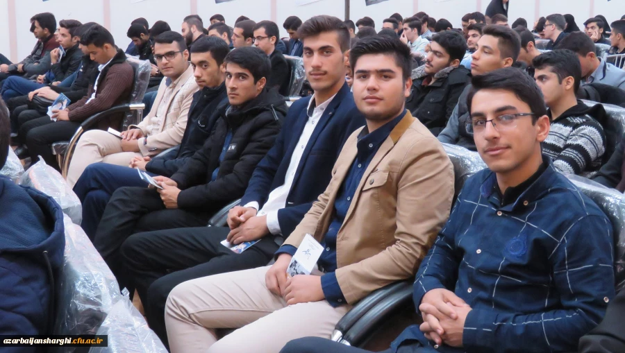 همایش بزرگ استکبار ستیزی با حضور نماینده ولی فقیه در سازمان بسیج