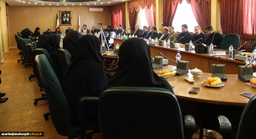 مراسم تکریم و معارفه سرپرست قدیم و جدید پردیس فاطمه الزهرا(س)