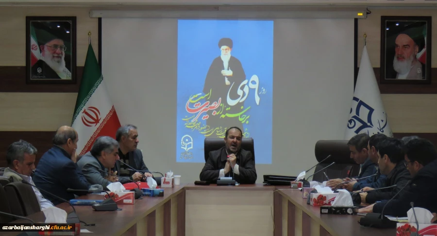 حضور در اجتماع عظیم مردمی و برگزاری نشست های علمی - سیاسی