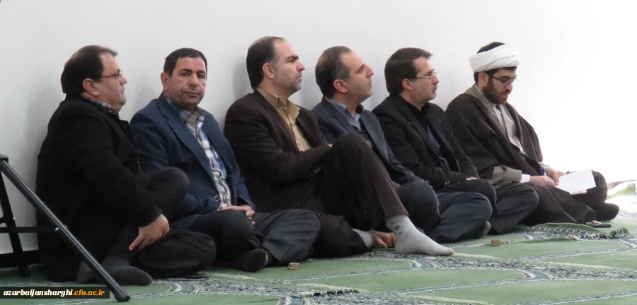 حضور در اجتماع عظیم مردمی و برگزاری نشست های علمی - سیاسی