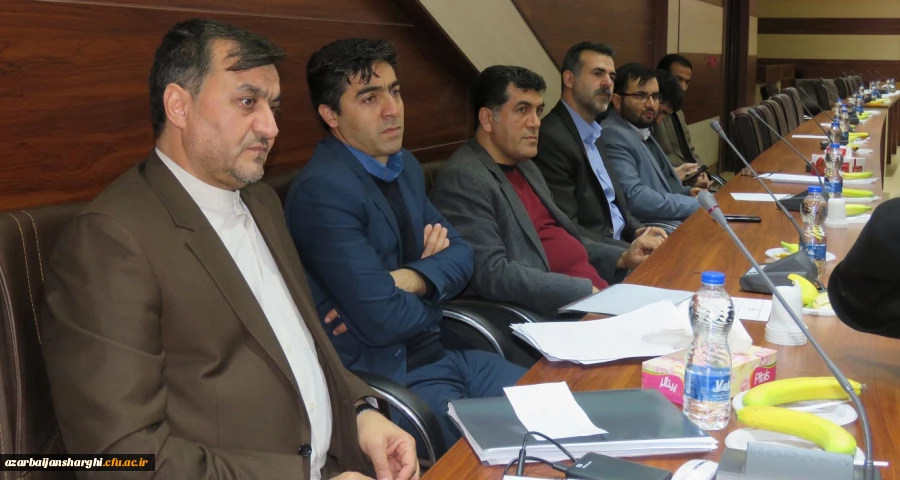 نشست تخصصی با مدیران مدارس مجری کاروزی استان آذربایجان شرقی