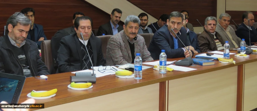 نشست تخصصی با مدیران مدارس مجری کاروزی استان آذربایجان شرقی