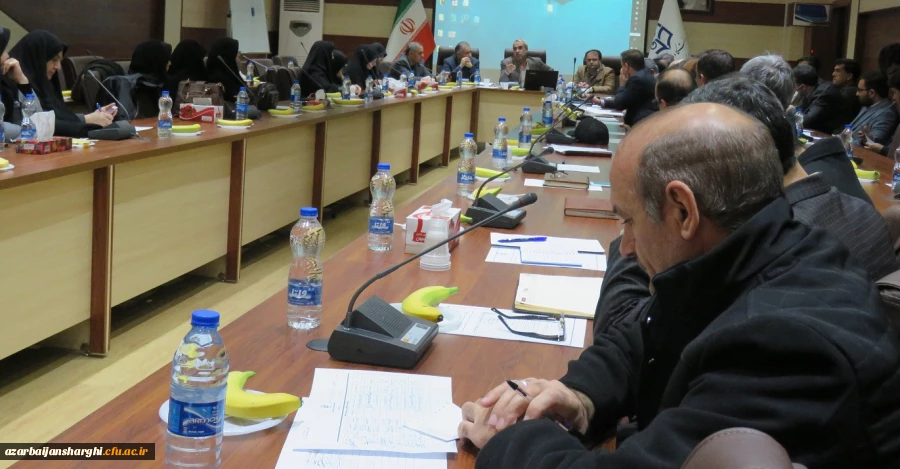 نشست تخصصی با مدیران مدارس مجری کاروزی استان آذربایجان شرقی
