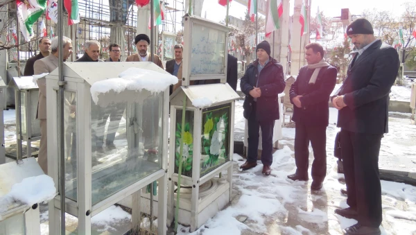 حضور در گلزار شهدا و تجدید پیمان با آرمان های بلند انقلاب اسلامی