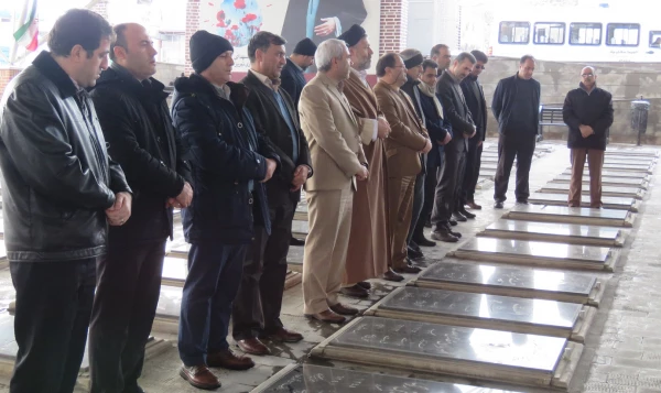 حضور در گلزار شهدا و تجدید پیمان با آرمان های بلند انقلاب اسلامی