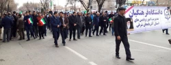 حضور مدیریت،اساتید،کارکنان و دانشجو معلمان در راهپیمایی یوم الله 22 بهمن
