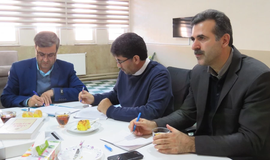 دکتر خدیوی در جمع روسا، معاونین و مسئولان پردیس های استان