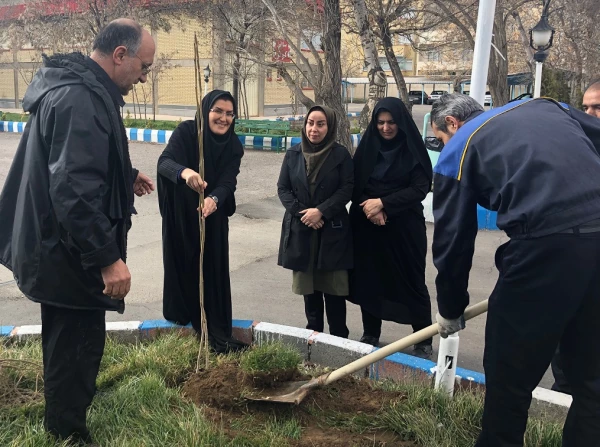 گرامی داشت روز درختکاری