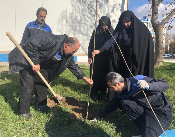 گرامی داشت روز درختکاری