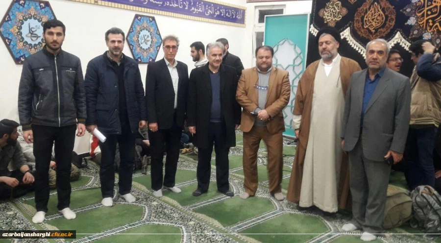 بدرقه کاروانیان راهی نور