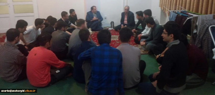 حضور در جمع صمیمی دانشجو معلمان پردیس علامه امینی(رض)