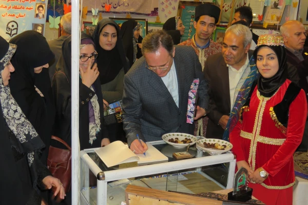 غرفه آذربایجان شرقی