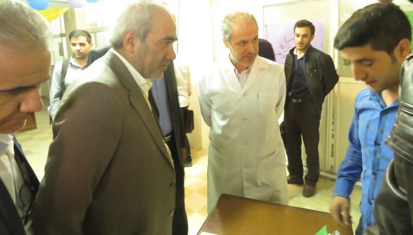 افتتاح دو نمایشگاه از فعالیت ها و دست ساخته های دانشجومعلمان در دو پردیس