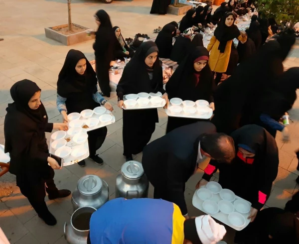 ضیافت افطار دانشجومعلمان پردیس فاطمه الزهرا(س)  تبریز