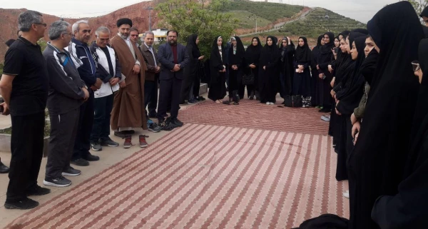 ضیافت افطار دانشجومعلمان پردیس فاطمه الزهرا(س)  تبریز