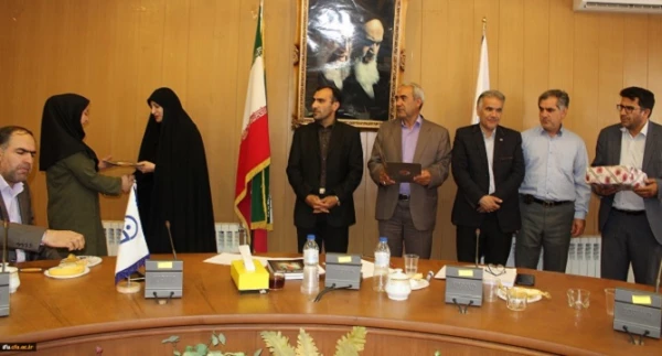 تجلیل از کارکنان حوزه روابط عمومی دانشگاه فرهنگیان آذربایجان شرقی