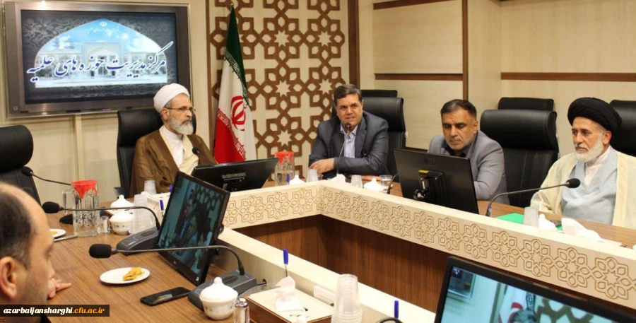 دیدار مدیر امور پردیس های دانشگاه فرهنگیان آذربایجان شرقیبا مراجع عظام در قم