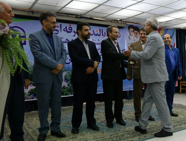 تجلیل از دانشگاه فرهنگیان آذربایجان شرقی به عنوان رتبه برتر نمایشگاه نکوداشت یکصد سالگی تربیت معلم