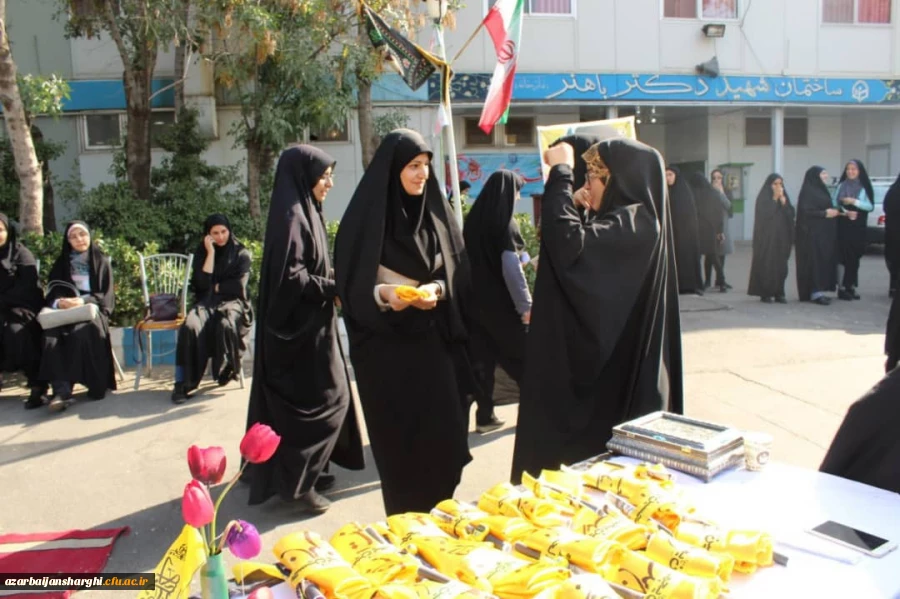 مراسم بدرقه زائران اربعین دانشگاه فرهنگیان استان با حضور هیئت رئیسه دانشگاه 10
