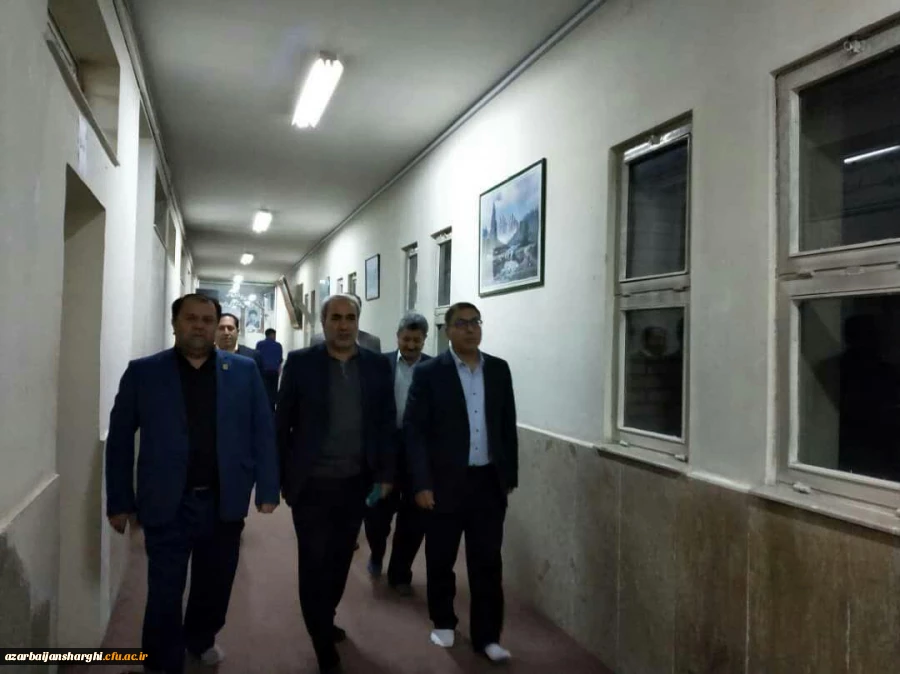 بازدید معاونت دانشجویی دانشگاه فرهنگیان به نمایندگی از دکتر خنیفر برای بررسی ابعاد زلزله آذربایجان شرقی از دانشگاه فرهنگیان این استان  7