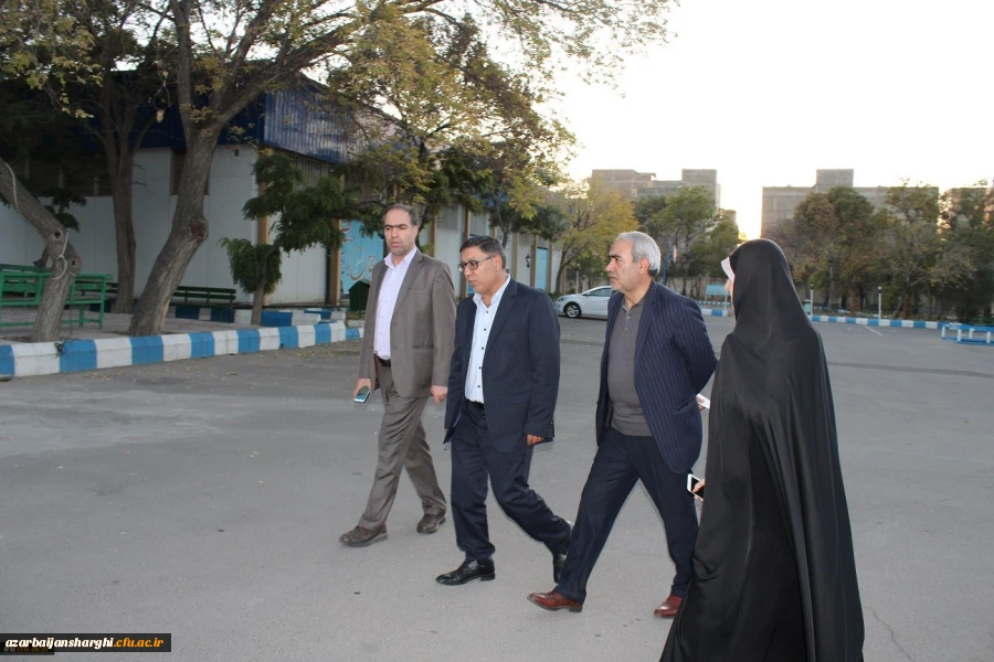 دانشجو معلمان فرزندان دانشگاه فرهنگیان هستند. 2